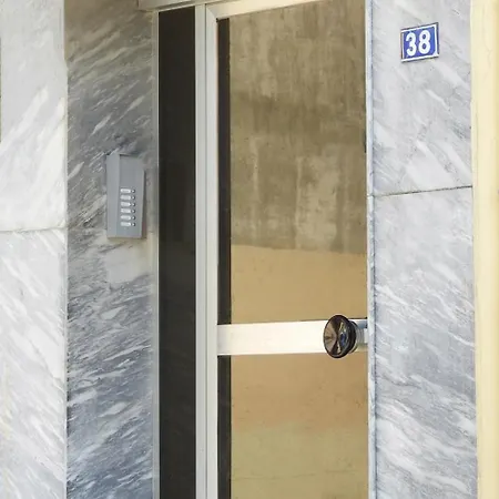 Δωμάτια σε οικογενειακή κατοικία In Corfu Town *