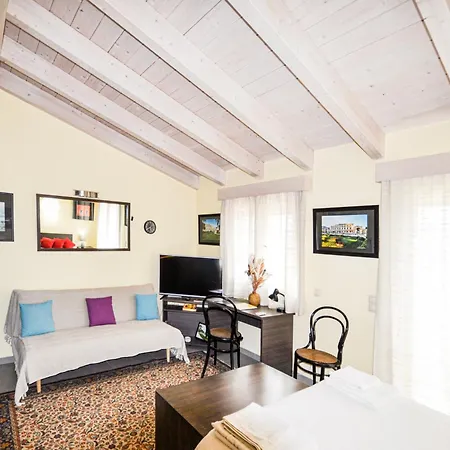 In Corfu Town Homestay